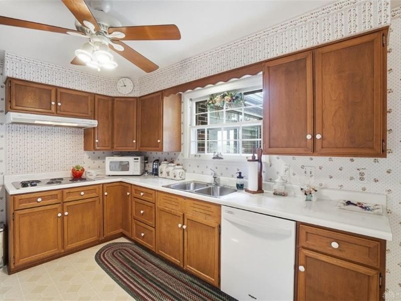 5914 Fawnridge Court, Green Township, OH 45239 Photo 16