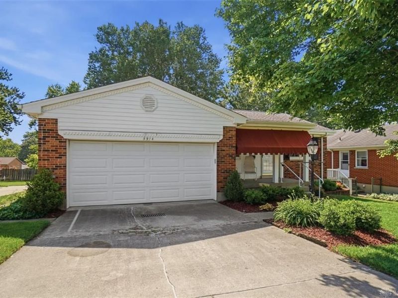 5914 Fawnridge Court, Green Township, OH 45239 Photo 3