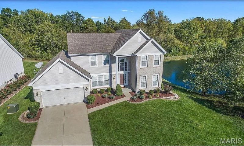 8046 Knights Crossing Drive , O Fallon, MO 63368 Main Photo