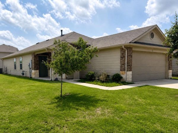 13800 Levy LN, Pflugerville, TX 78660