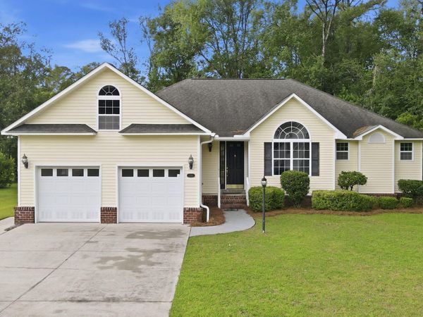 2159 Royal Pines Drive, New Bern, NC 28560