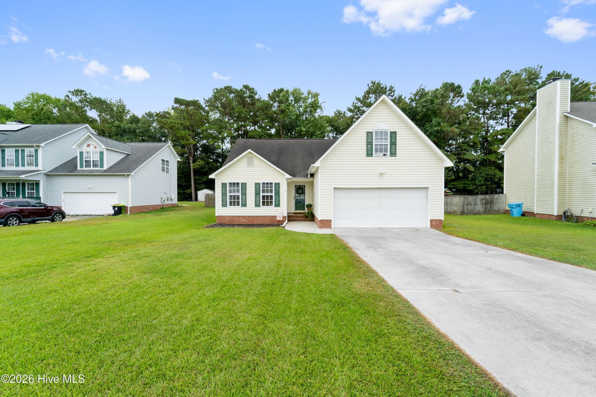 183 Bridlewood Drive, Jacksonville, NC 28540 Main Photo