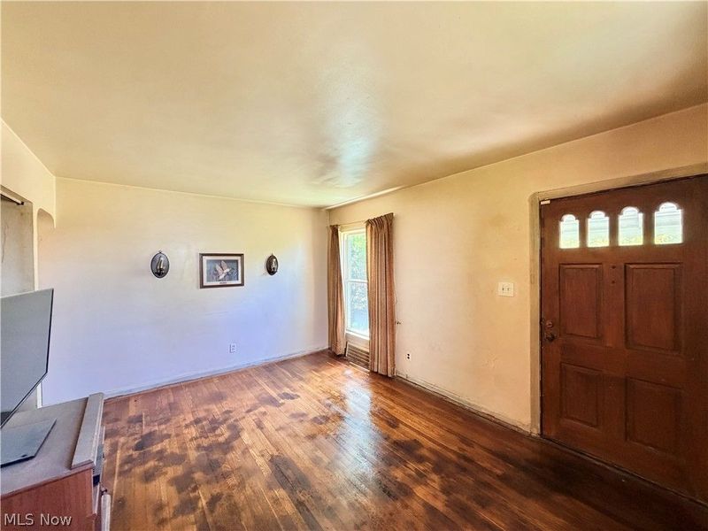 817 S Green Road, South Euclid, OH 44121 Photo 4
