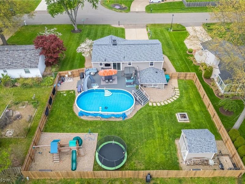 8318 Kellydale Street NW, Massillon, OH 44646 Photo 3