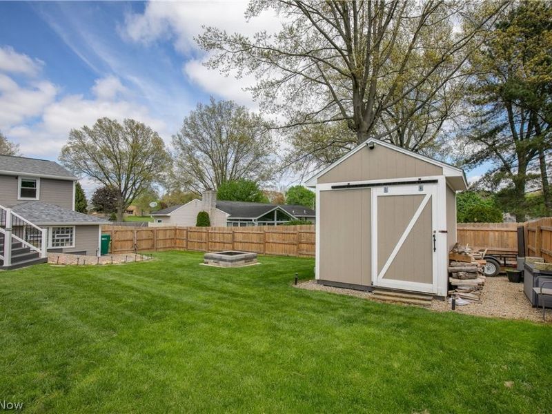 8318 Kellydale Street NW, Massillon, OH 44646 Photo 34