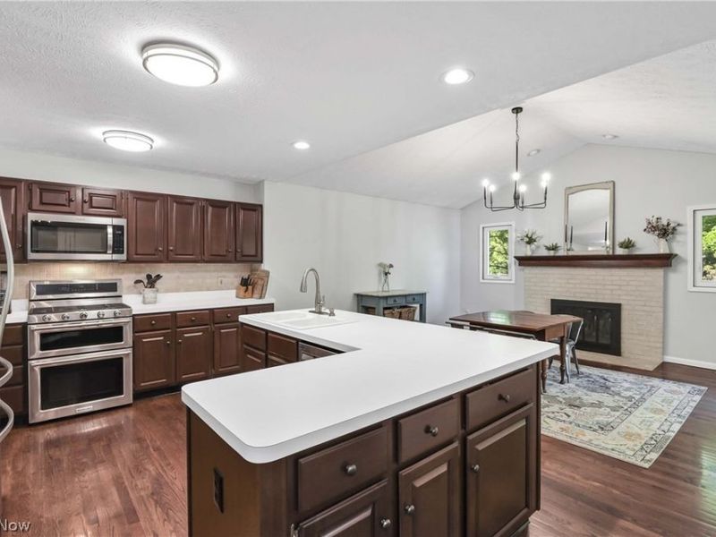 705 Lake Trail, Aurora, OH 44202 Photo 9