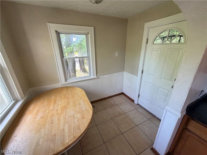 918 Frederick Boulevard , Akron, OH 44320 Photo 13