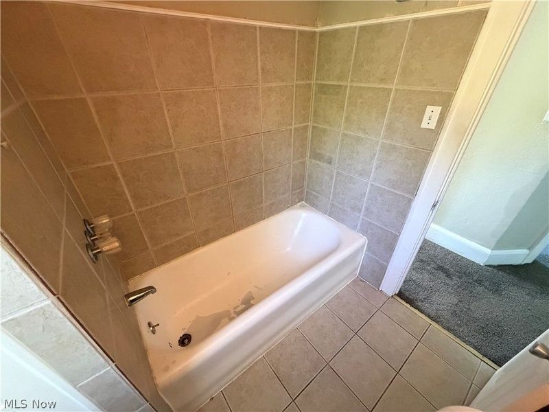 918 Frederick Boulevard , Akron, OH 44320 Photo 21