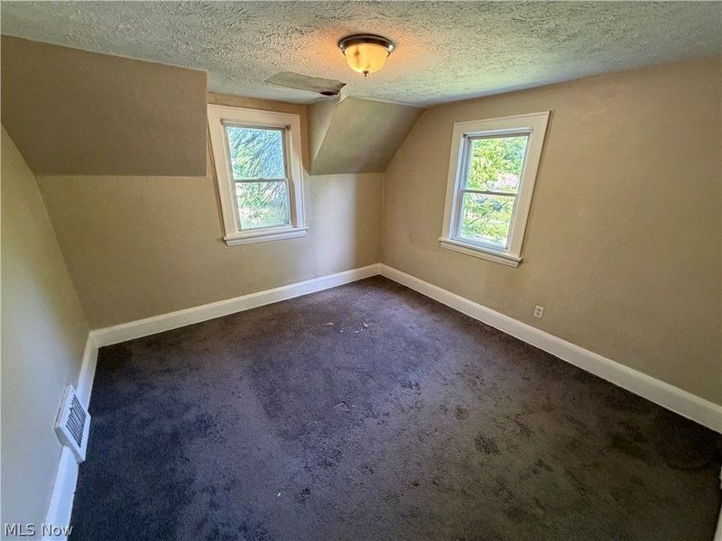 918 Frederick Boulevard , Akron, OH 44320 Photo 24