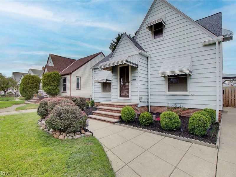 7612 Ira Avenue, Brooklyn, OH 44144 Photo 3