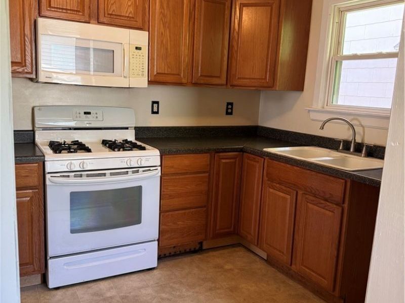 1821 Marks Avenue, Akron, OH 44305 Photo 3