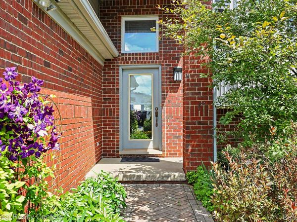 10368 Saint John Drive, Algonac, Mi 48001