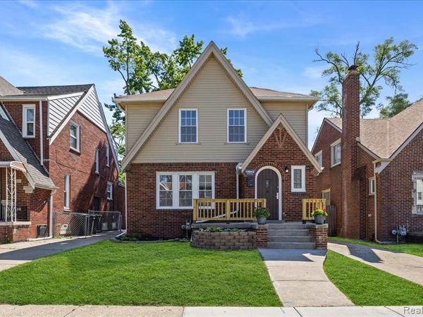 18942 Santa Rosa Drive, Detroit, MI 48221