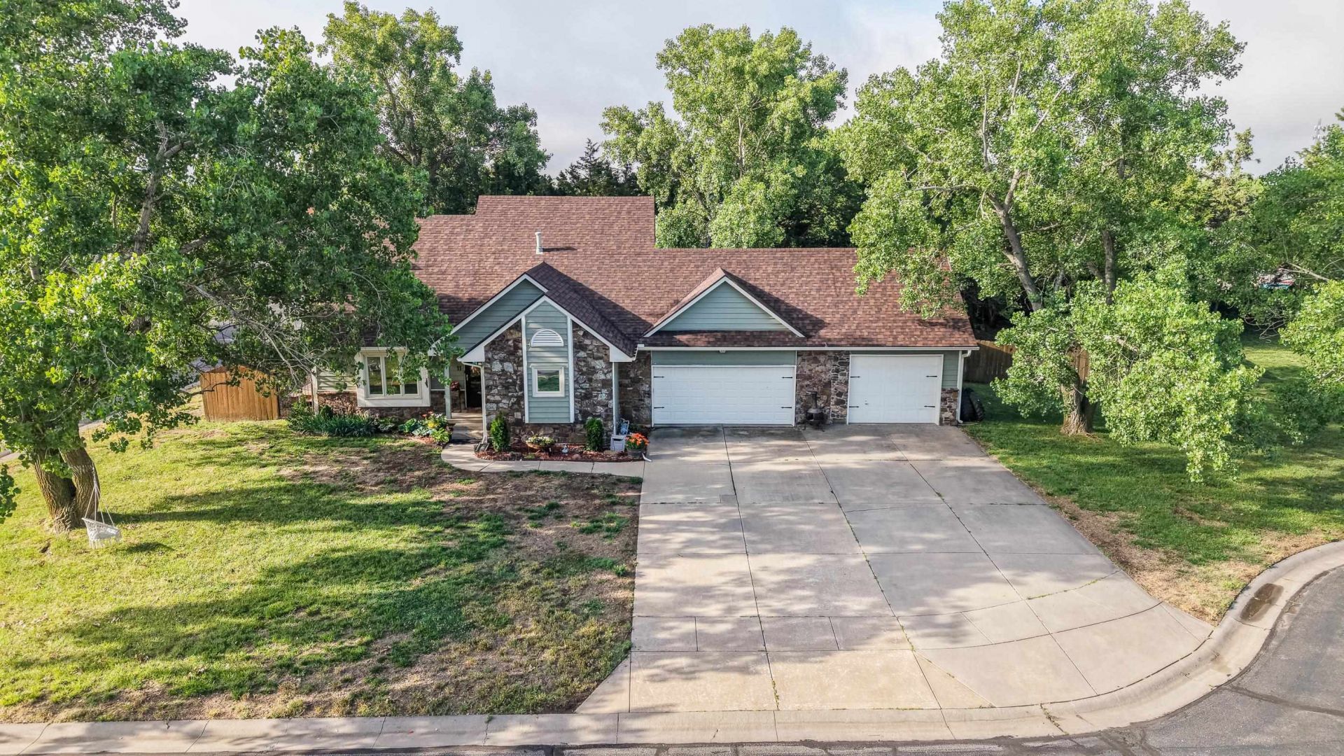 11 N Hopper Ct, Goddard, KS 67052 Main Photo