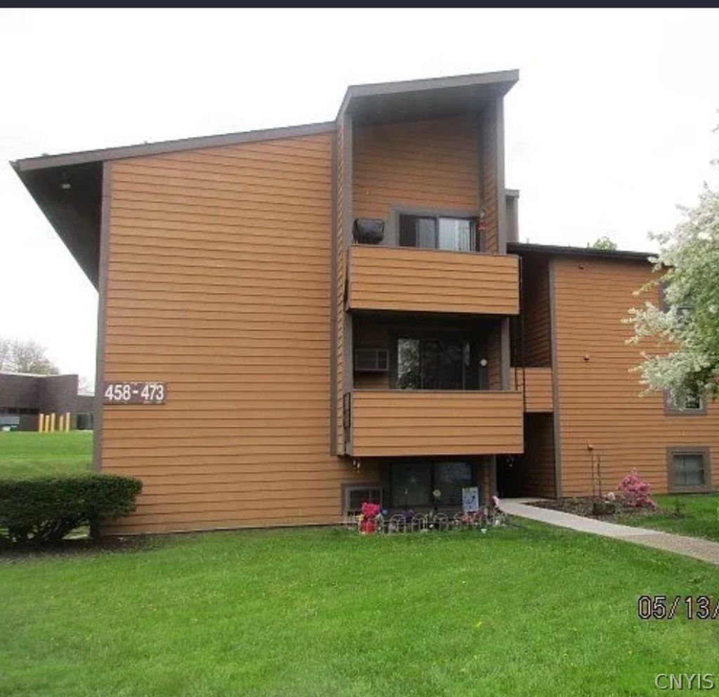 460 Idlewood Boulevard, Baldwinsville, NY 13027 Main Photo