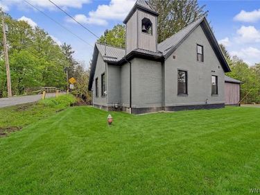 9386 State Road, Colden, NY 14033