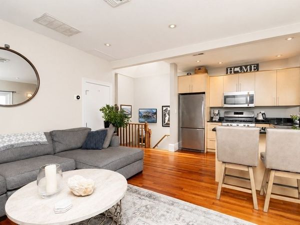 340 W 3rd St, Unit 3, Boston, MA 02127