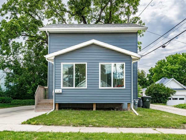 110 14th Street NW, Cedar Rapids, IA 52405