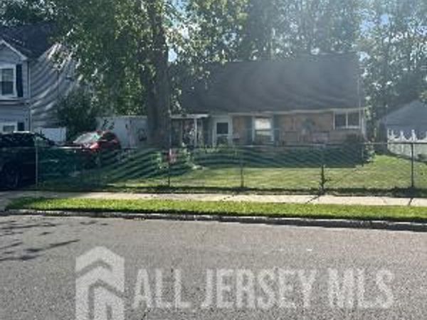 59 Idlewild Road , Edison, NJ 08817