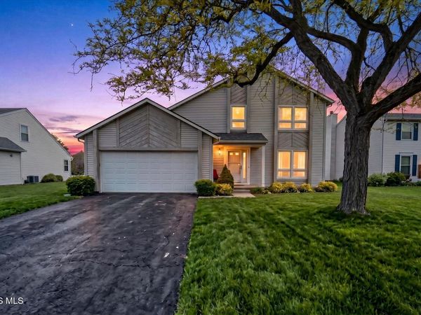 9682 Millcroft Road , Perrysburg, OH 43551