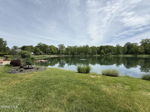 8511 Angola Road, Holland, OH 43528