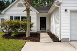 120 Avonshire Drive photo 4