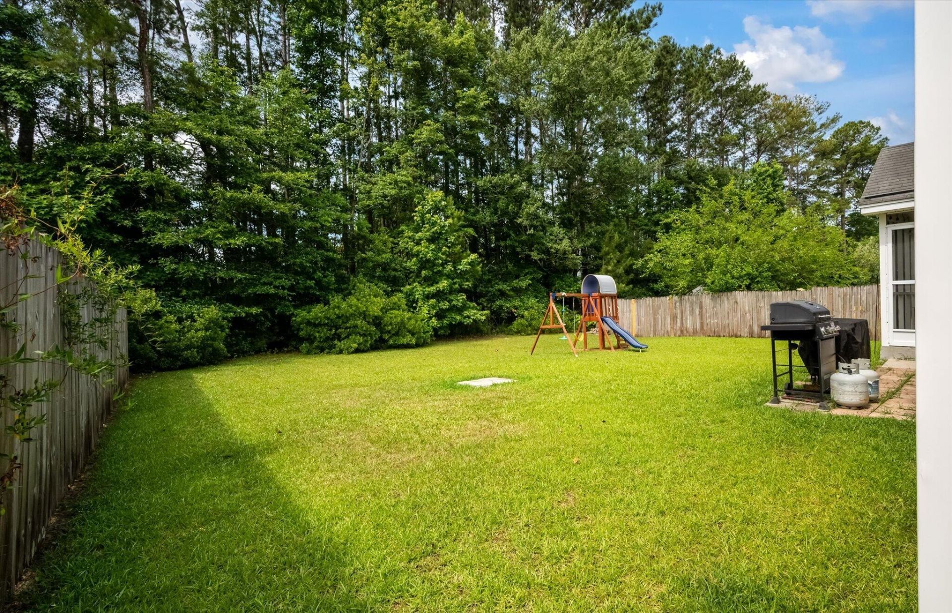 120 Avonshire Drive Photo 33