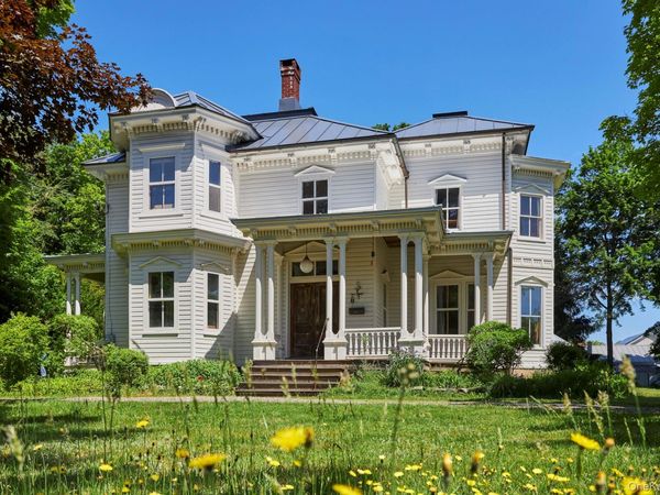 31 Chestnut Street , Rhinebeck, NY 12572