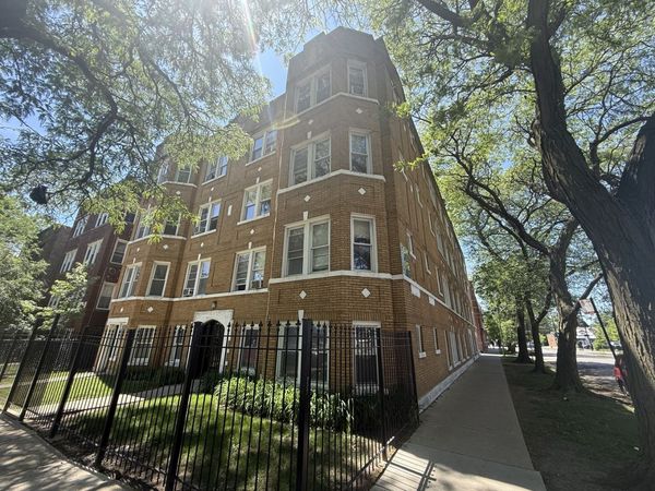 4956 N harding Avenue , Unit 2, Chicago, IL 60625
