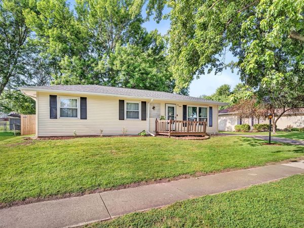 180 Kristina Drive, Bourbonnais, IL 60914