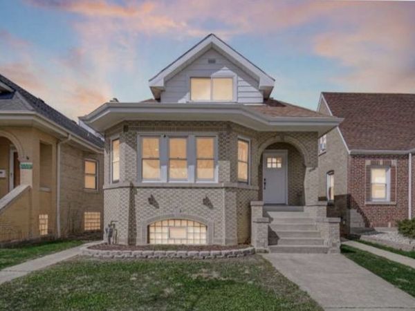 3010 N Nottingham Avenue , Chicago, IL 60634