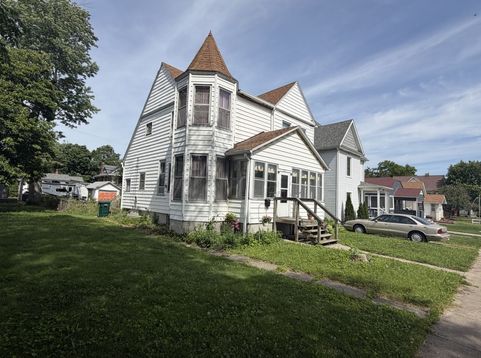 Main Photo