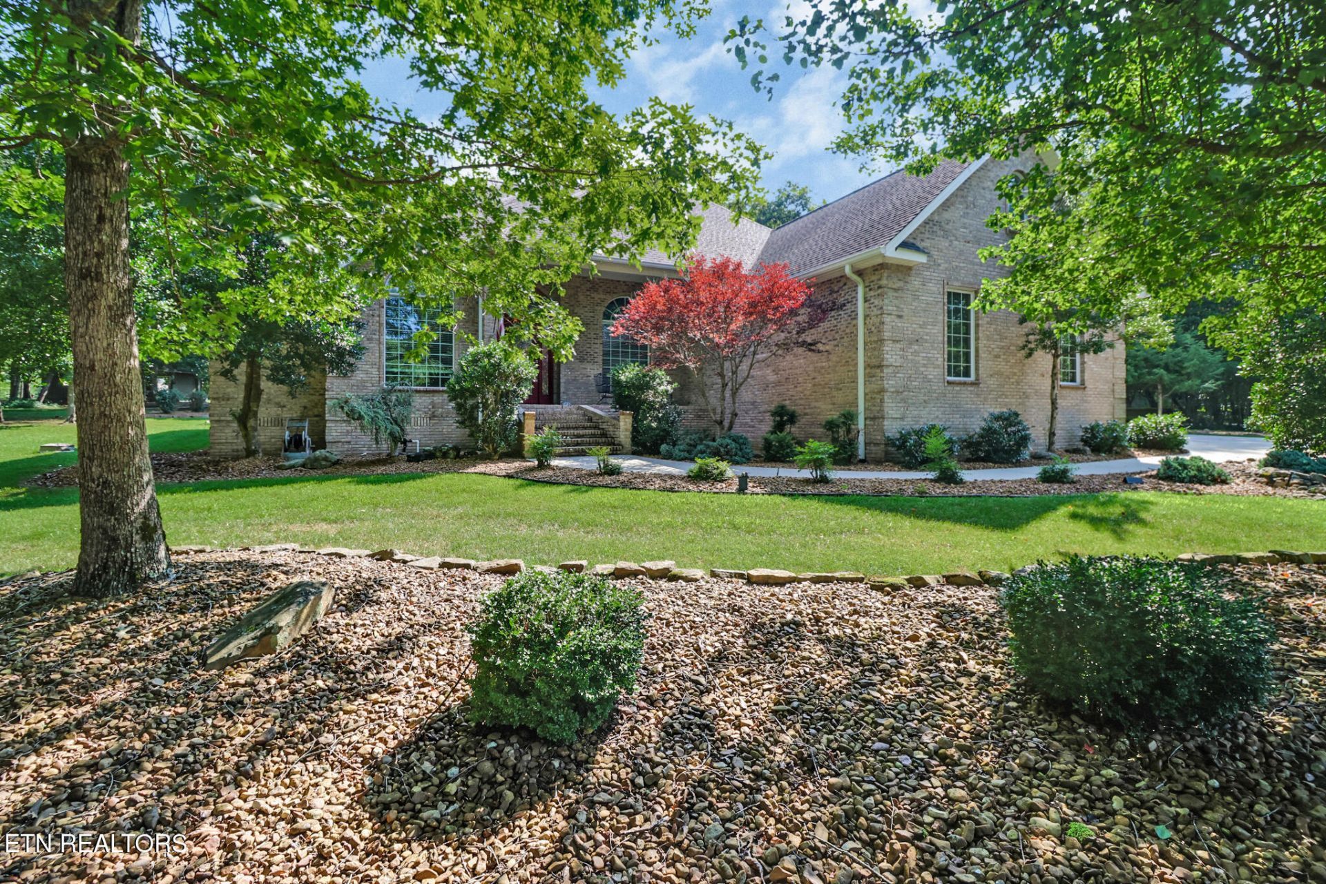 15 Pamala Lane, Crossville, TN 38558 Main Photo