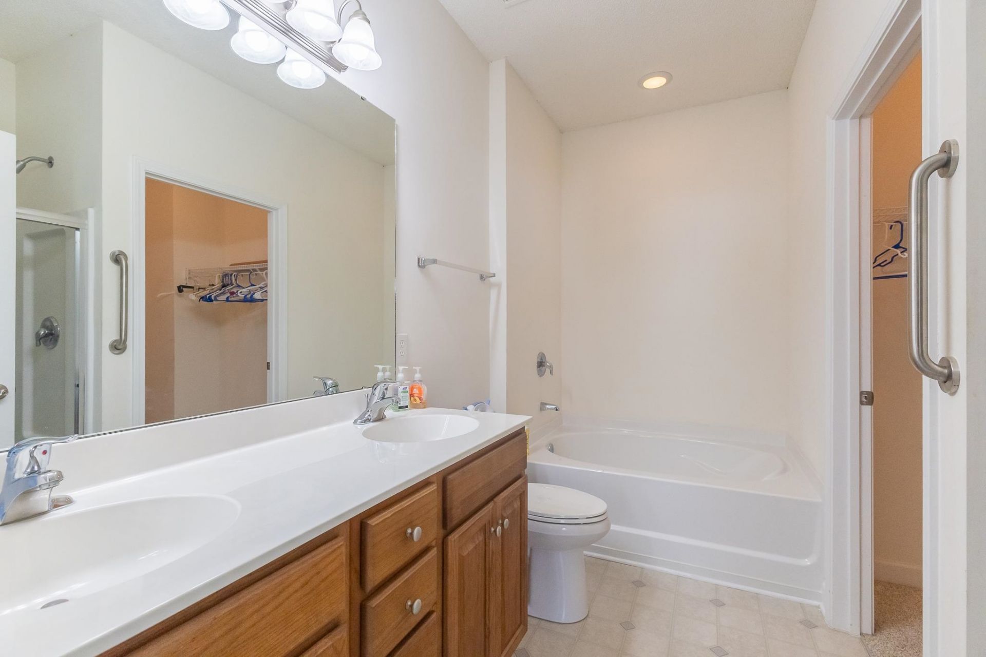 63 Hidden Oakes Ct.  Photo 16