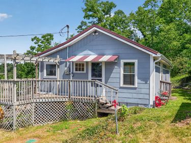 900 Hagers Camp Road, Harrodsburg, KY 40330