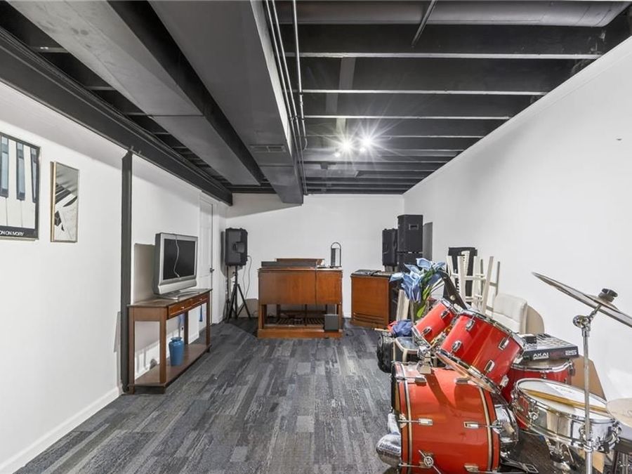 Property Image 39