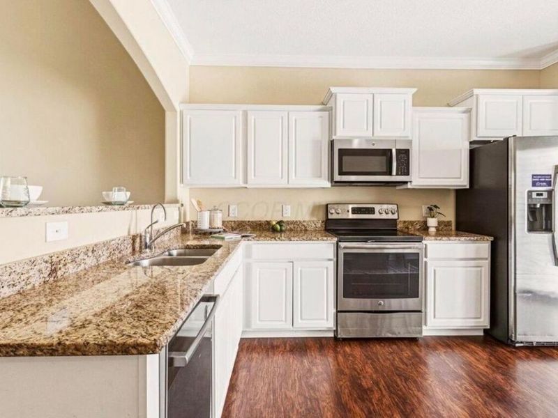 5648 Long Branch Place , Columbus, OH 43228 Photo 8