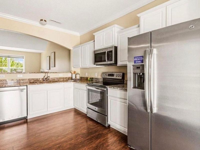 5648 Long Branch Place , Columbus, OH 43228 Photo 9