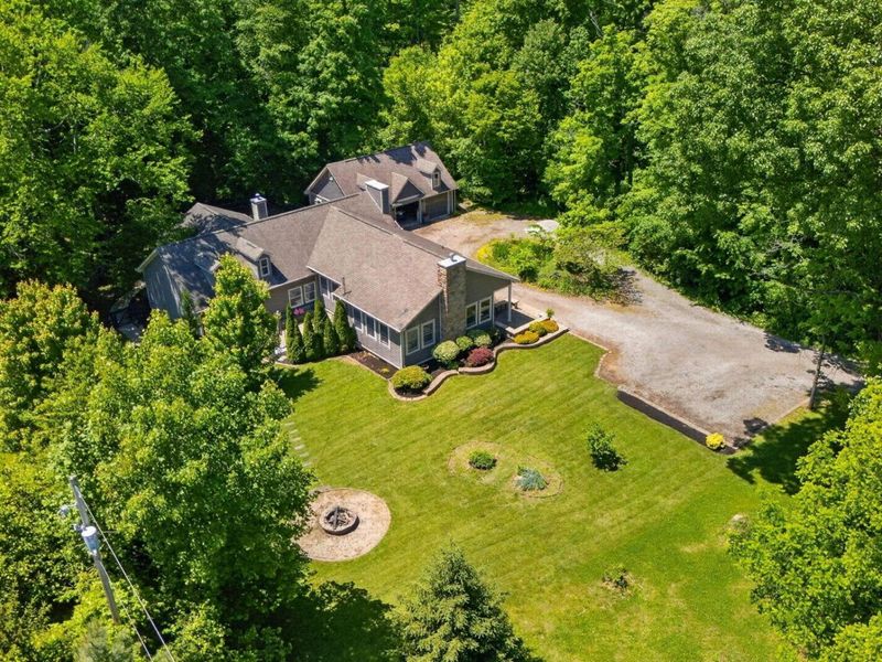 3951 Clotts Road , Columbus, OH 43230 Photo 2