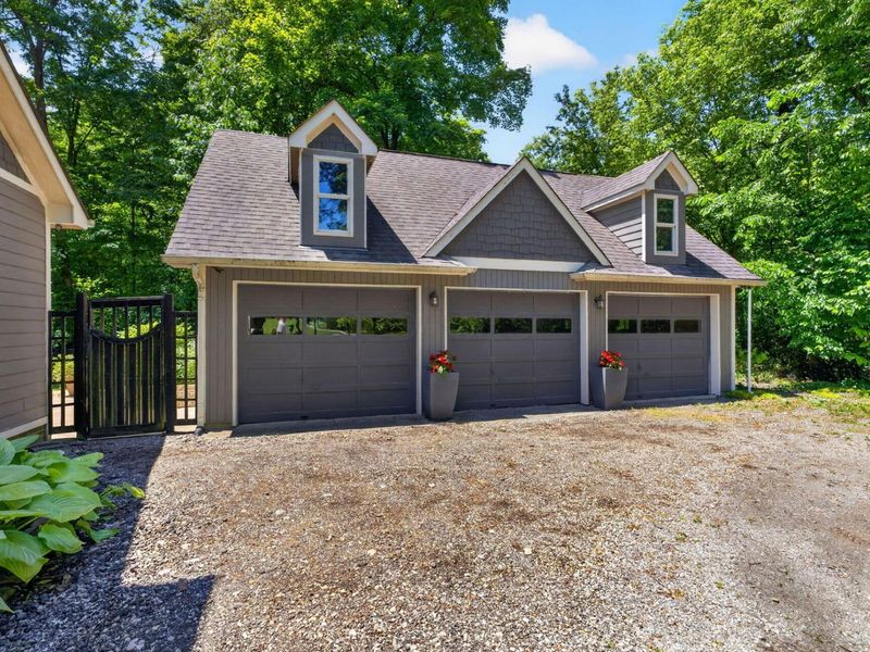 3951 Clotts Road , Columbus, OH 43230 Photo 29