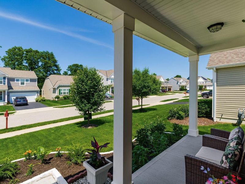 8219 Narrow Leaf Drive , Blacklick, OH 43004 Photo 2