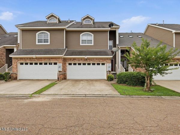15 Charleston Circle, Brandon, MS 39047