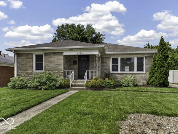 2226 Main Street , Beech Grove, IN 46107