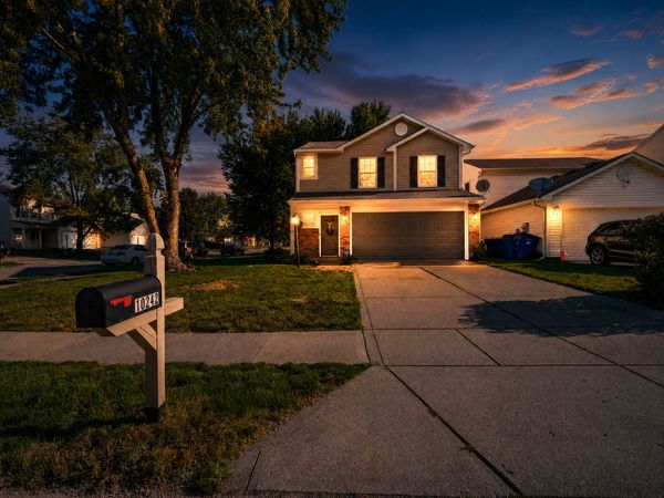 10242 Liverpool Way , Indianapolis, IN 46236