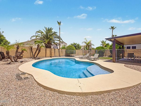 1422 E SARAGOSA Street, Chandler, AZ 85225