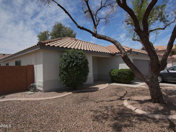 15529 W GELDING Drive, Surprise, AZ 85379