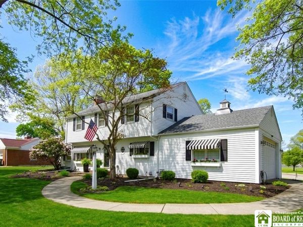 141 E Virginia Boulevard , Jamestown, NY 14701