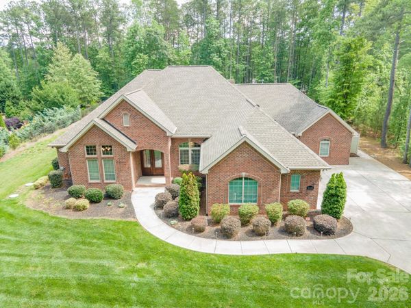 6410 Harbor Oaks Drive, Denver, NC 28037
