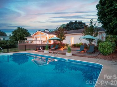 134 W Oakview Road , Asheville, NC 28806