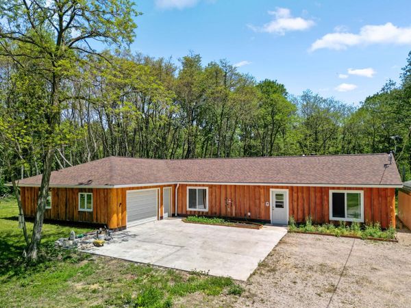 2538 S Van Wagoner Avenue, Hesperia, MI 49421